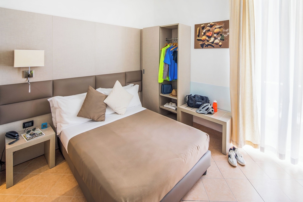 Economy Double Room, Balcony - Photo 1