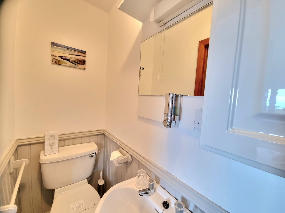 Basic Double Room photo 2