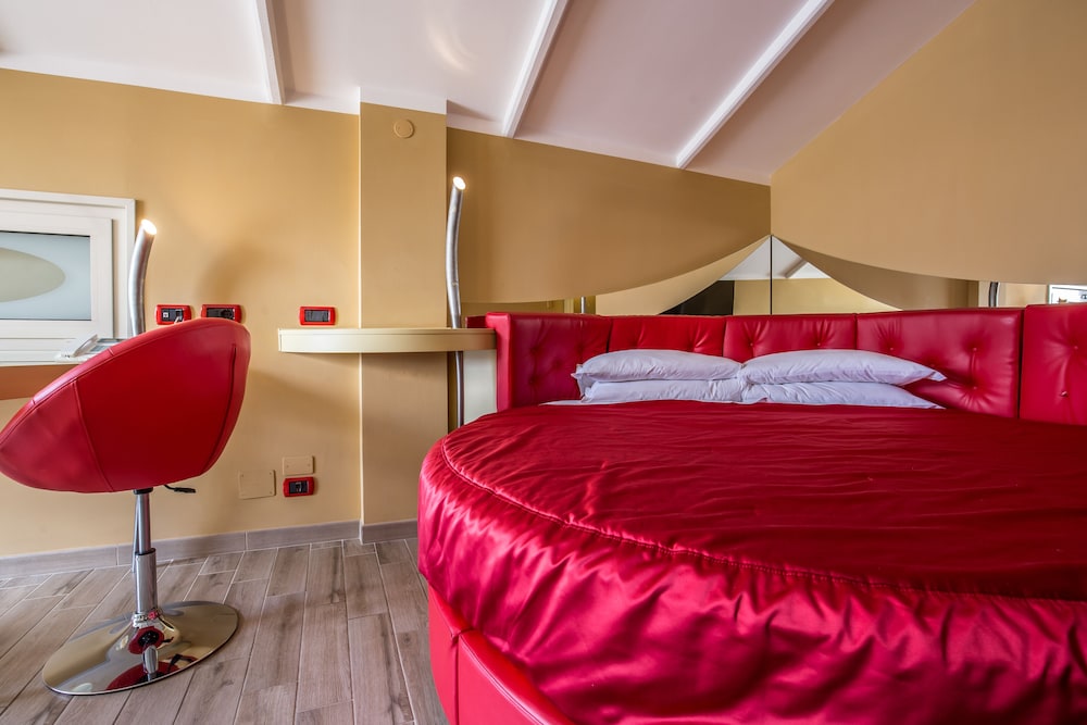 Studio in attic with terrace photo 2