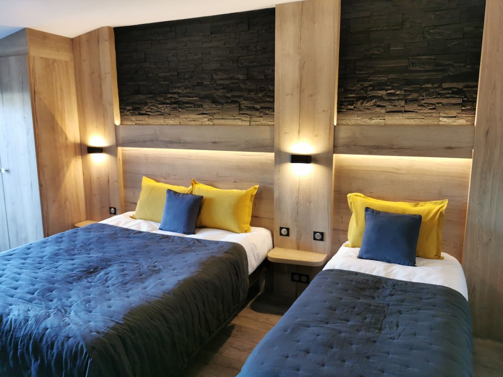 Standard Triple Room photo 2