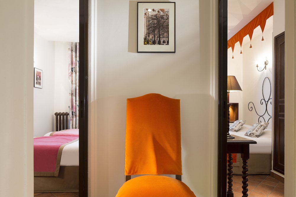 Double Room, Connecting Rooms thumbnail 5