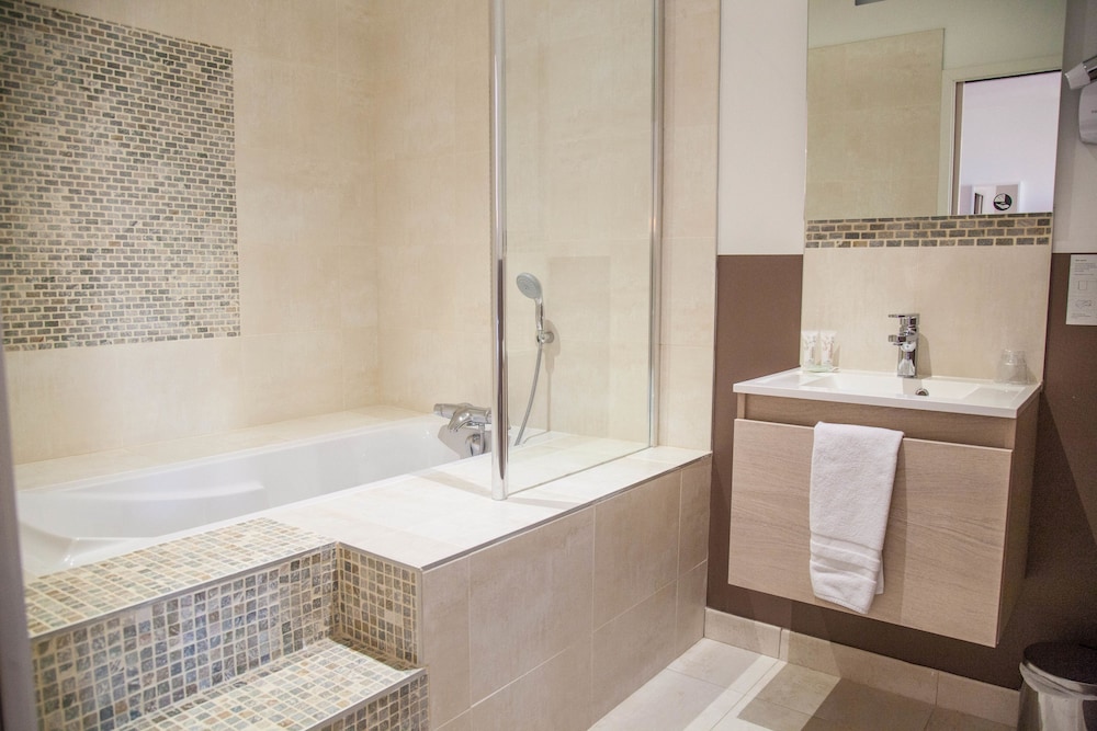 Junior Suite (Triple) photo 2