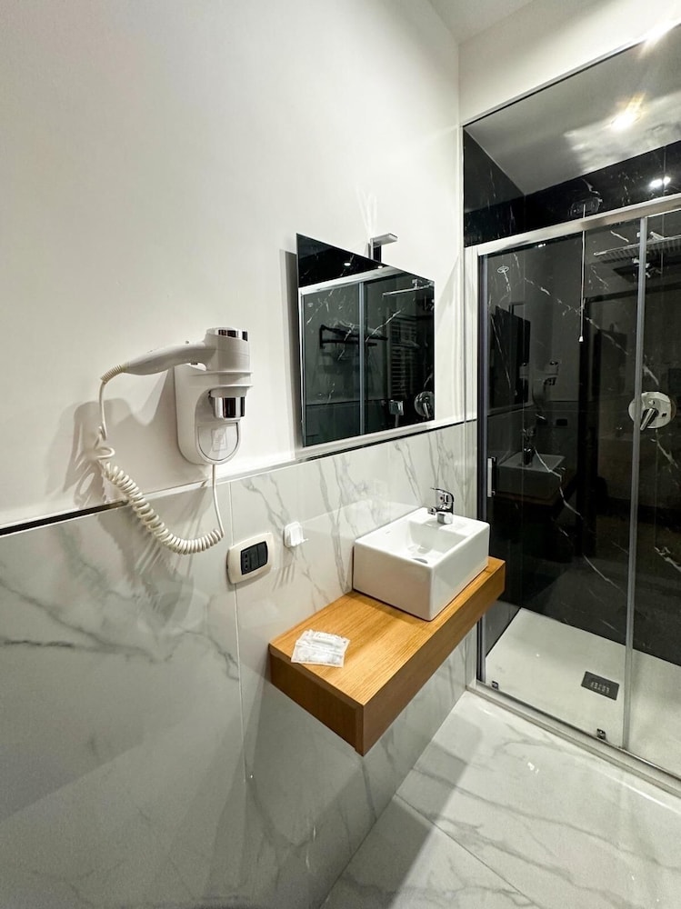 Luxury Double Room, 1 Bedroom, Non Smoking, City View photo 1