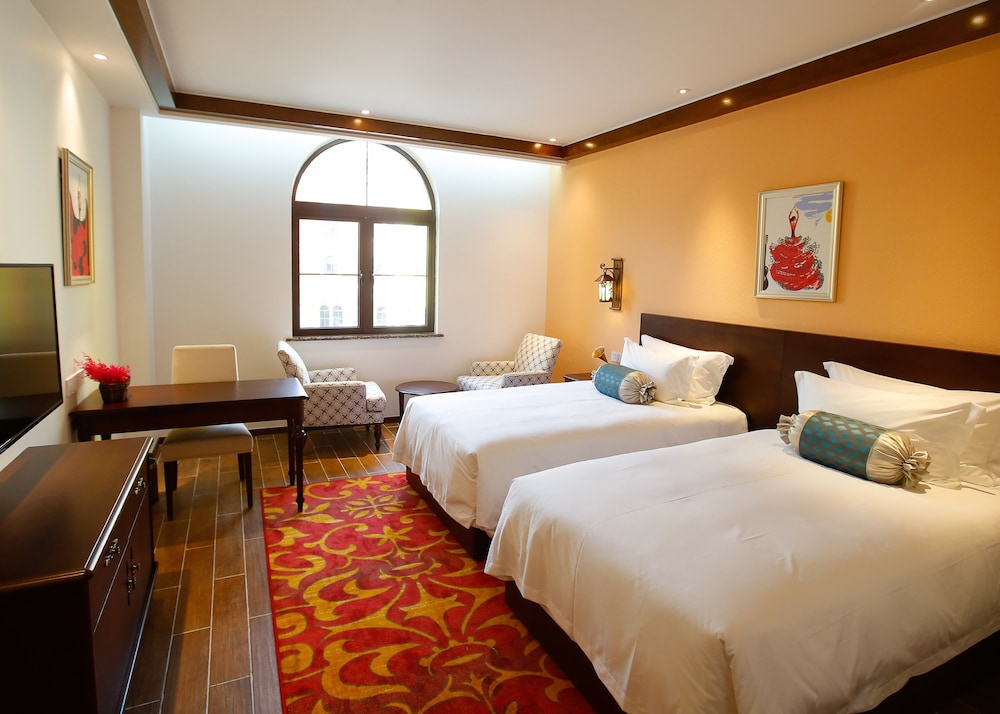 Design Twin Room