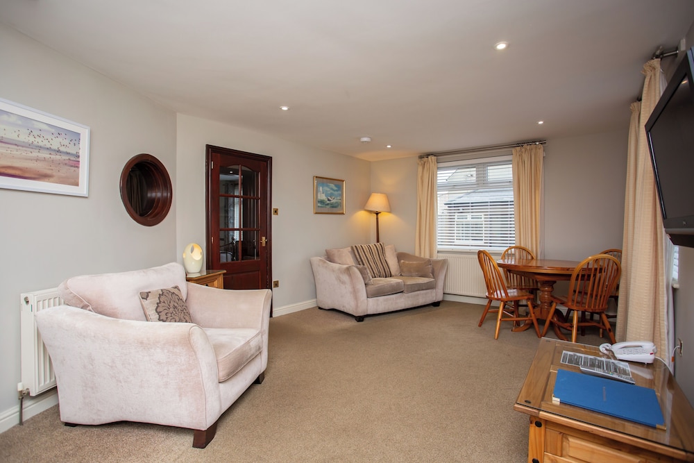 Bungalow photo 1