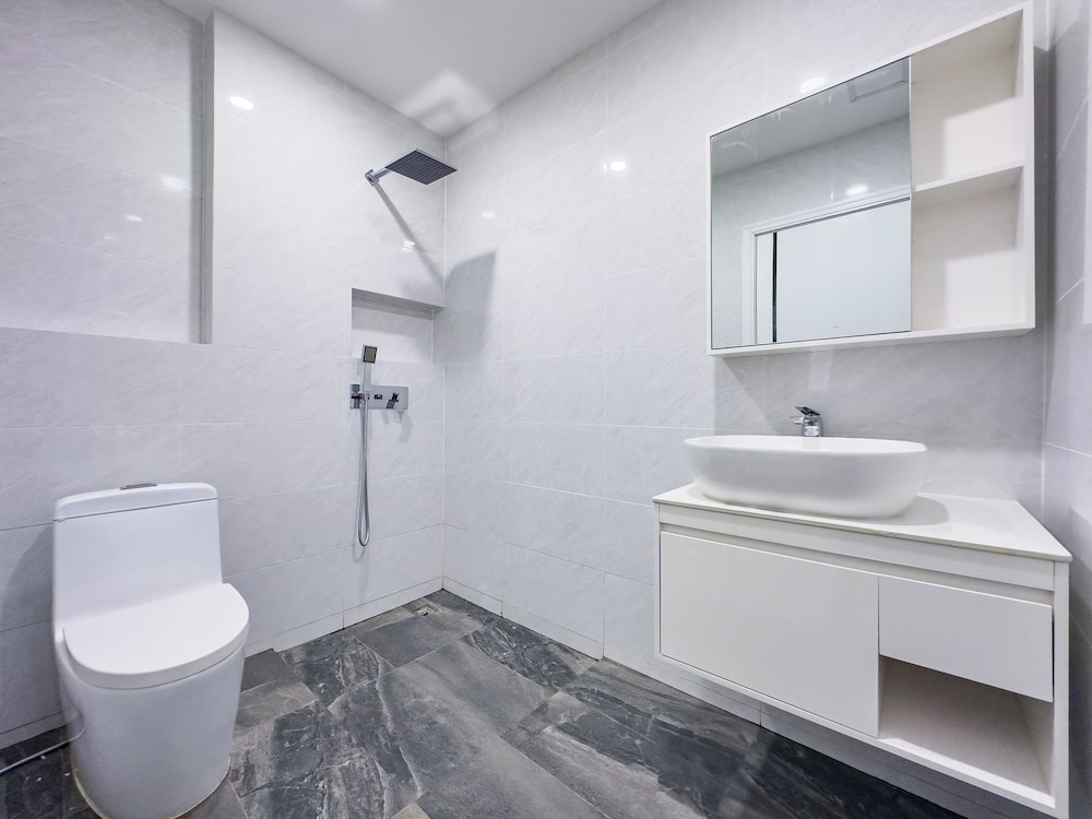 Superior Double Room, Balcony, City View - Photo 6
