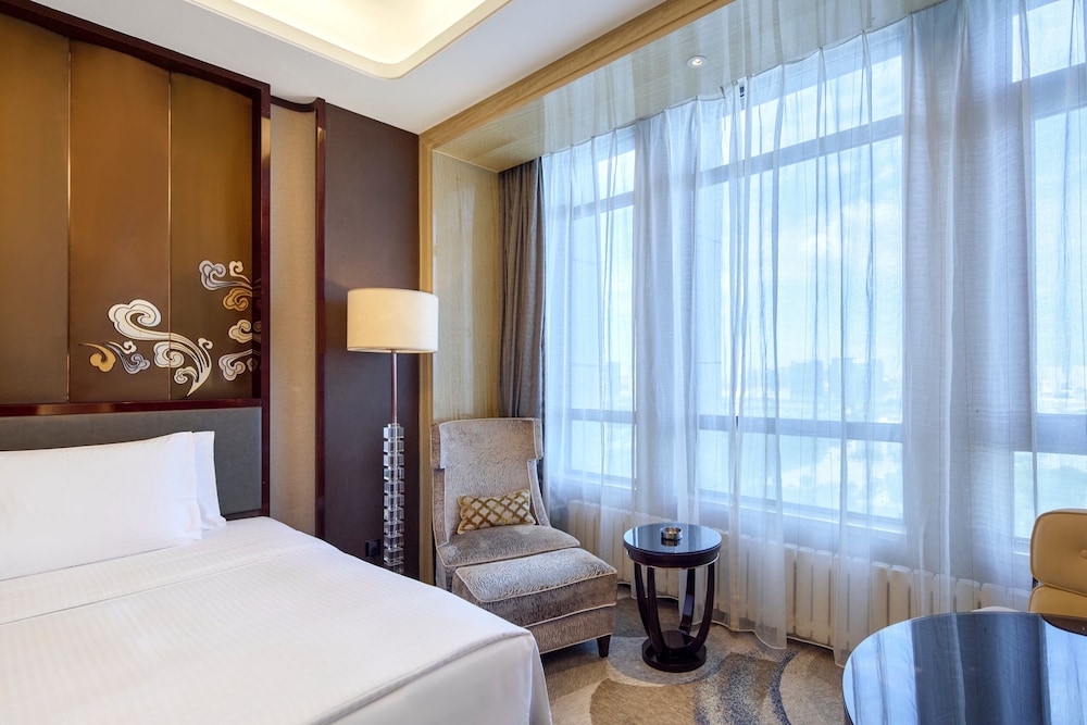 Club Room, Multiple Beds, Lake View photo 3