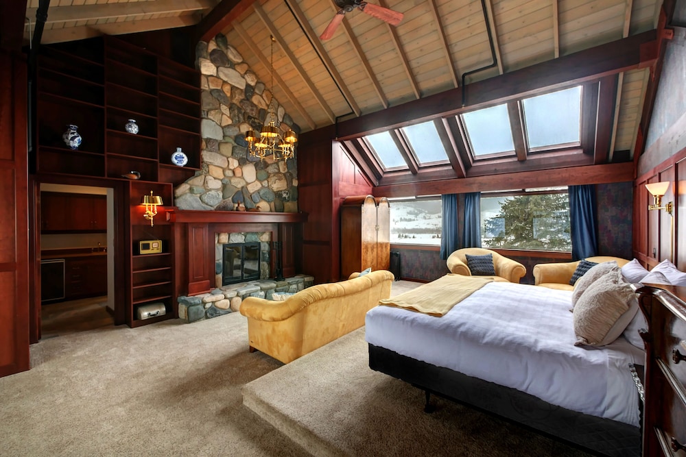 Luxury Studio Suite
