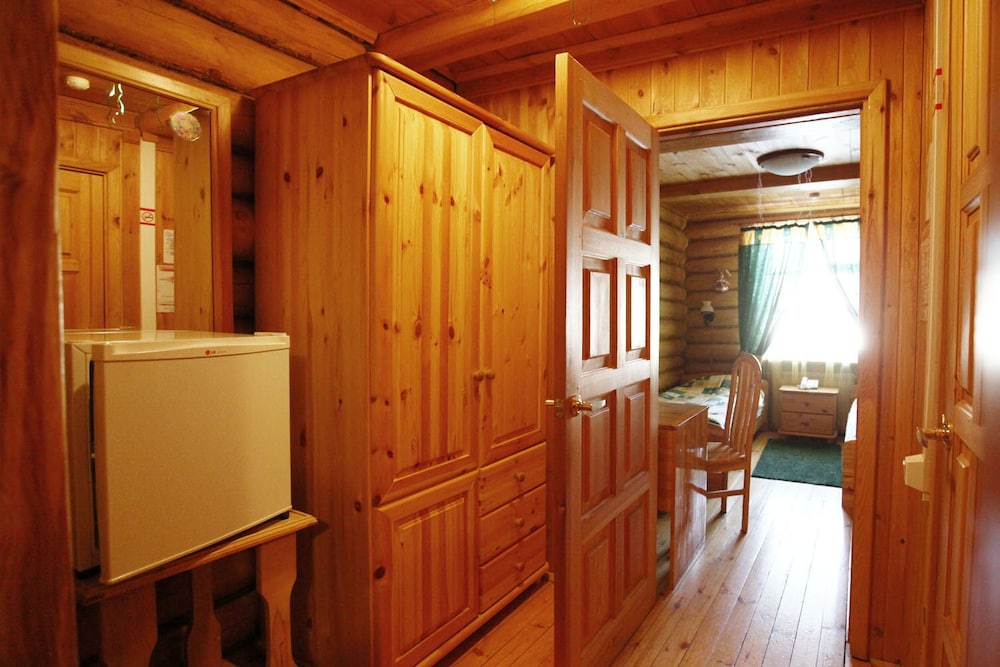 Economy Twin Room photo 2