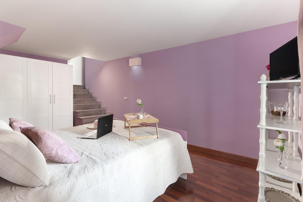 Apartment, Smoking