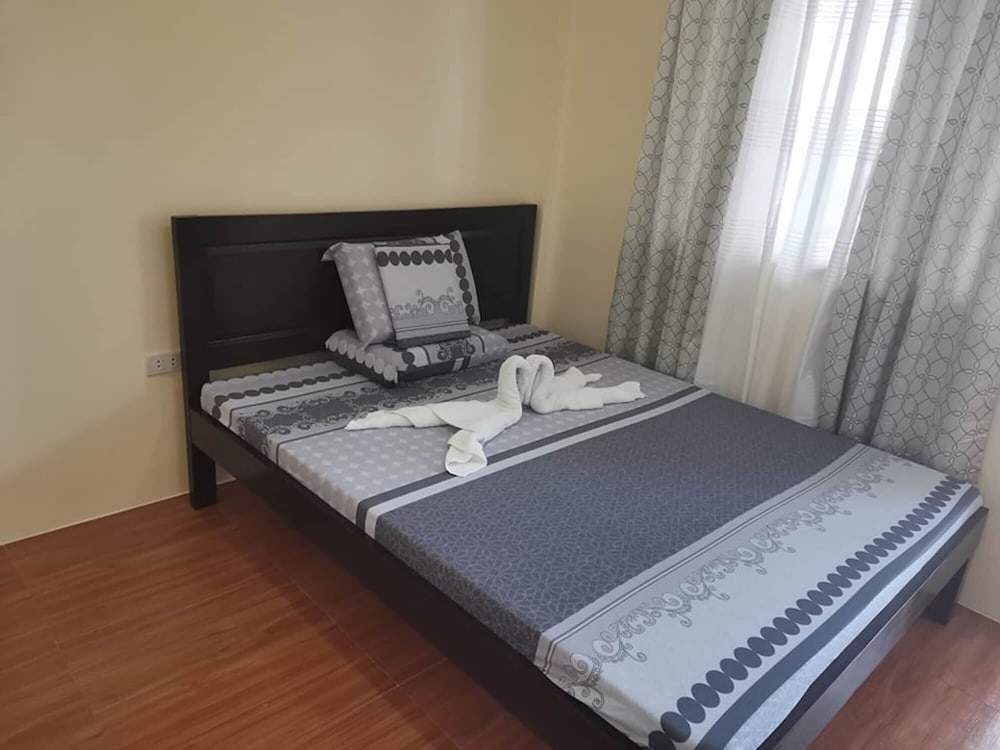 Queen Room with Sea View (#5) - Photo 2
