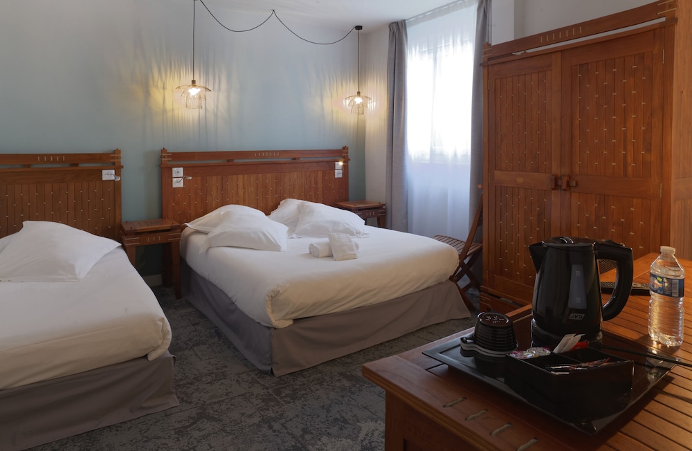 Standard Triple Room, Garden View photo 2