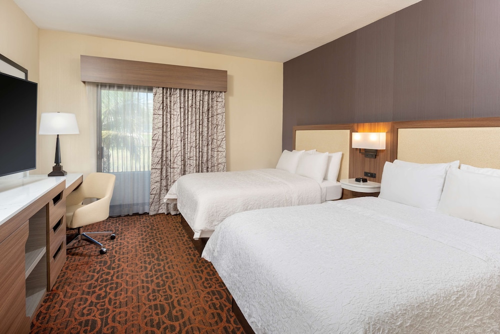 Two Double Bed Suite - Photo 1