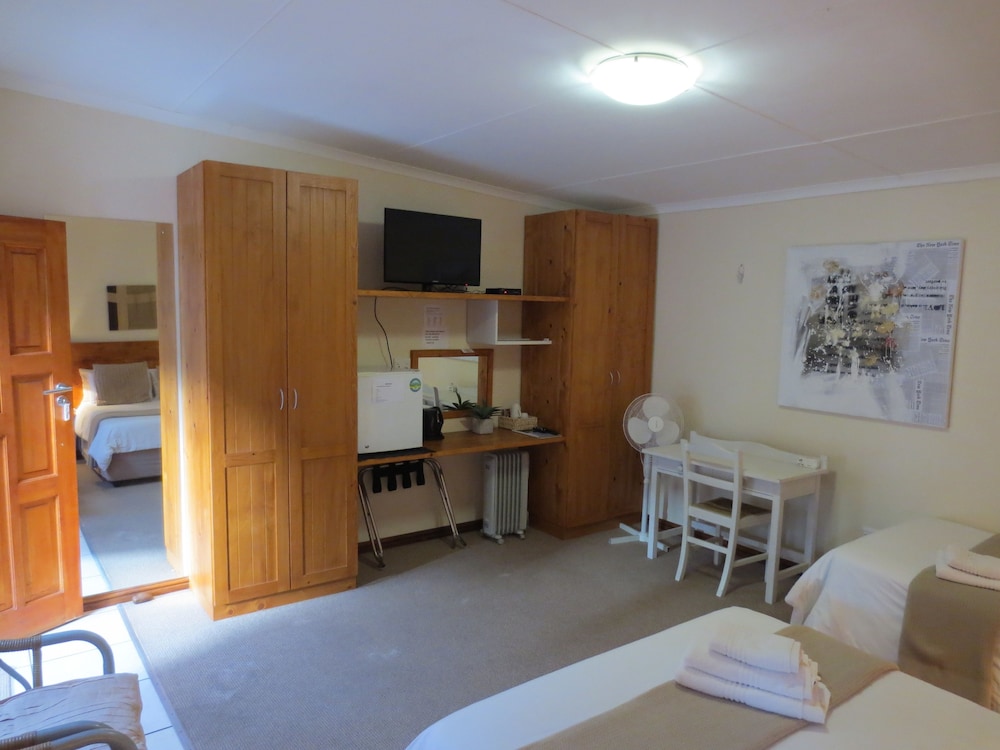 Triple Room En Suite Room 5