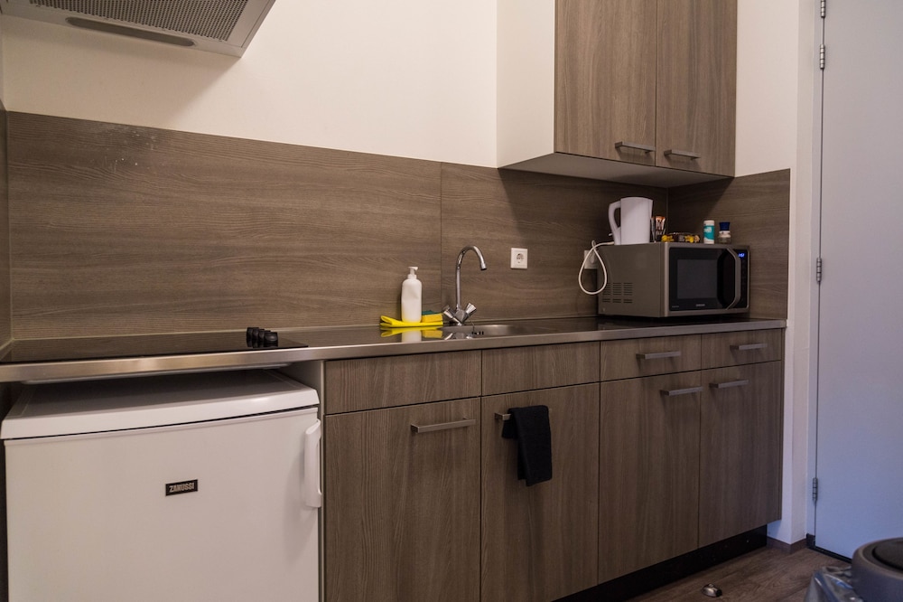 Basic Room, Shared Bathroom photo 2