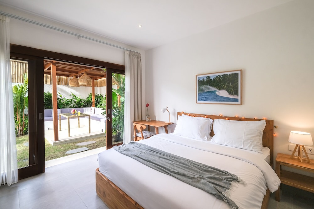 Villa photo 1