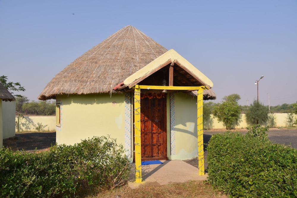 Villa Meadows (Kutchi Bhunga) photo 2