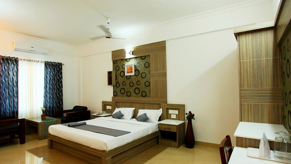 Executive Club A/c