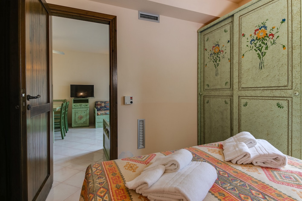 Three-room apartment - Photo 9
