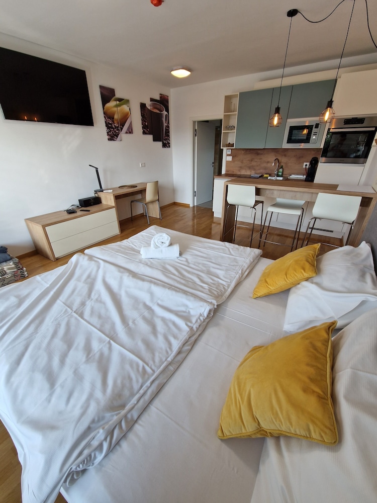 Superior Apartment