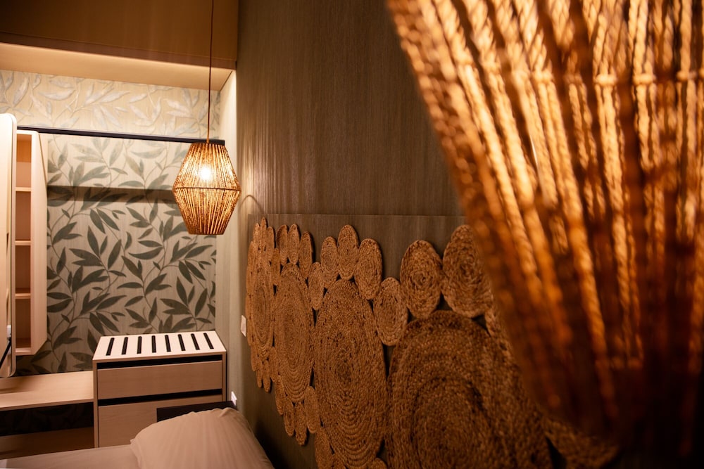 Deluxe Room - Photo 3