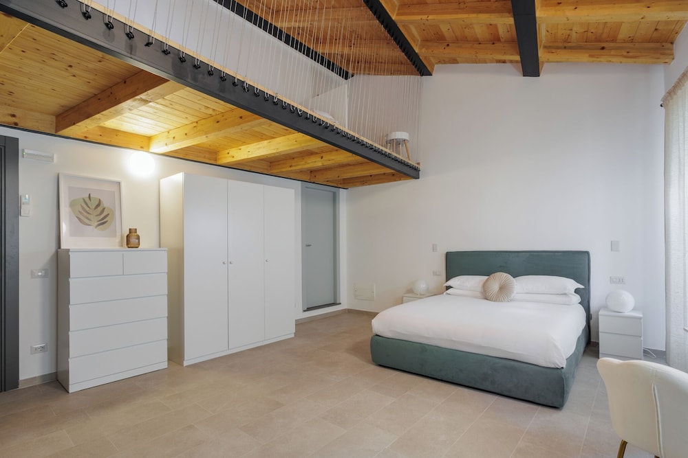 Deluxe Double Room, Private Bathroom, City View