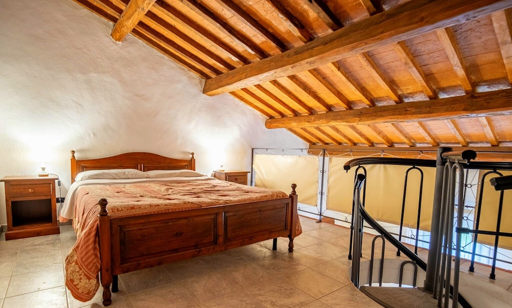 Family Quadruple Room, Pool View