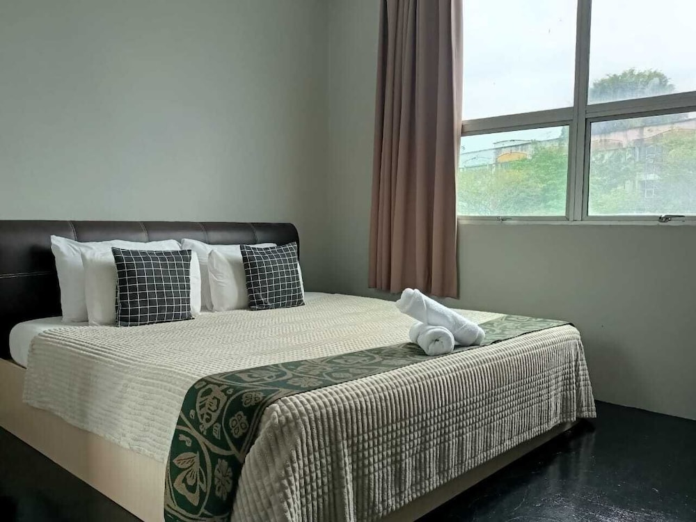 Deluxe Quadruple Room - Photo 5