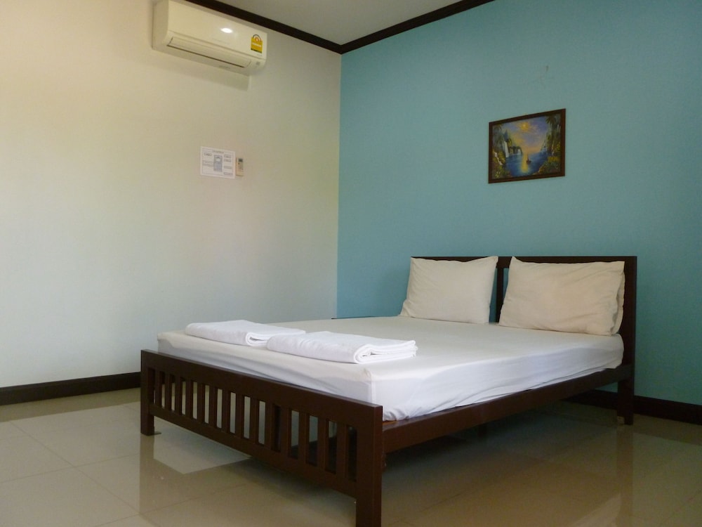 Standard Room, 1 Queen Bed, Non Smoking, Ensuite