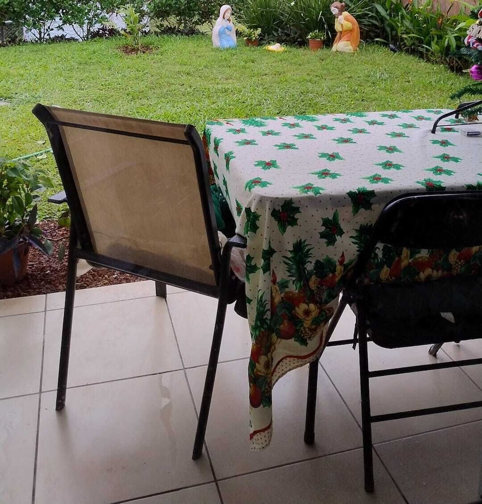 Basic Single Room, 1 Bedroom, Non Smoking photo 2