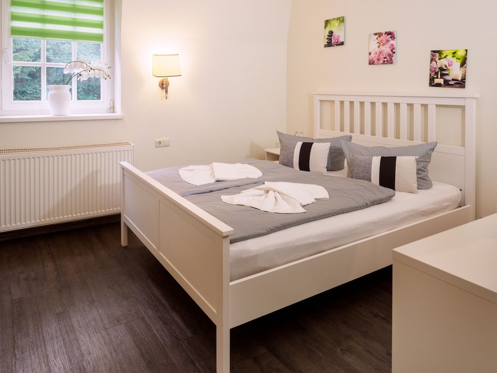Studio, 1 Double Bed, Non Smoking, Mountain View photo 1