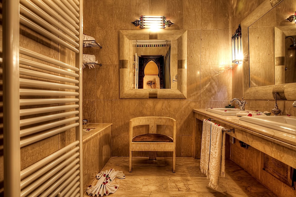 Superior Double Room (Shower) photo 2