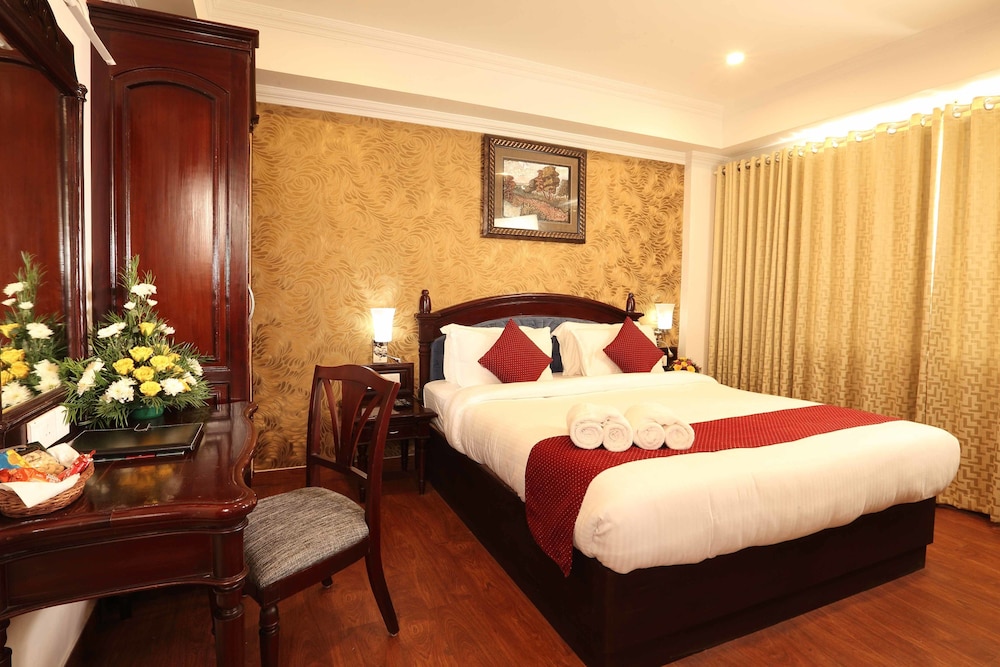 Suite - Photo 2