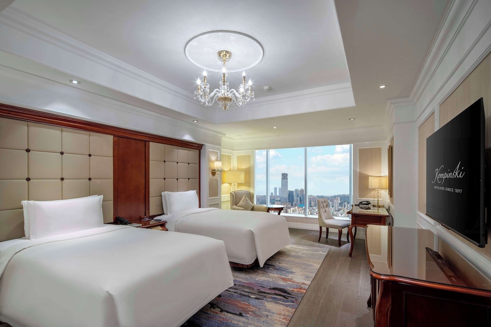 Standard Room, 2 Twin Beds, City View photo 2