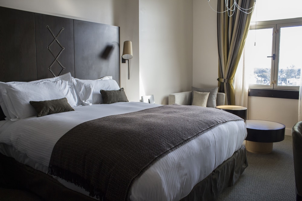 Superior Room, 1 Queen Bed, City View