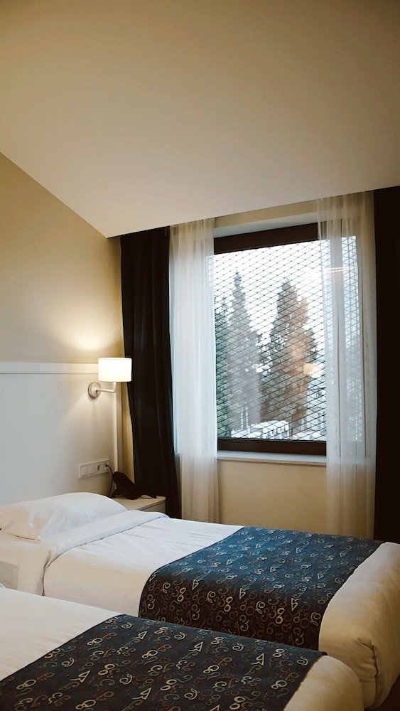 Standard Double Room - Photo 6