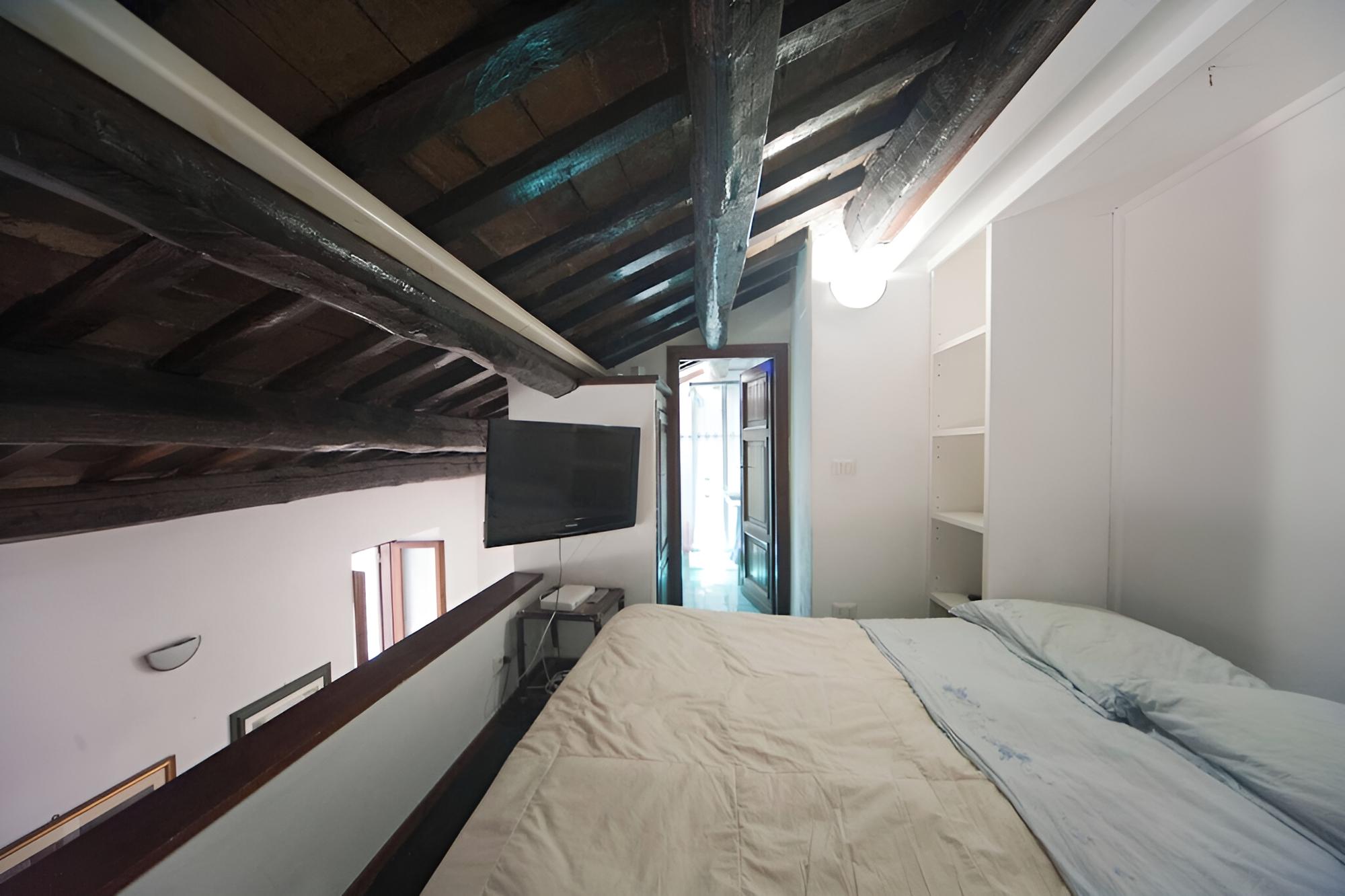 Apartment, 1 Bedroom, Smoking, City View