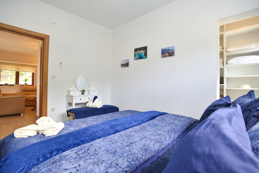 Comfort Apartment photo 2