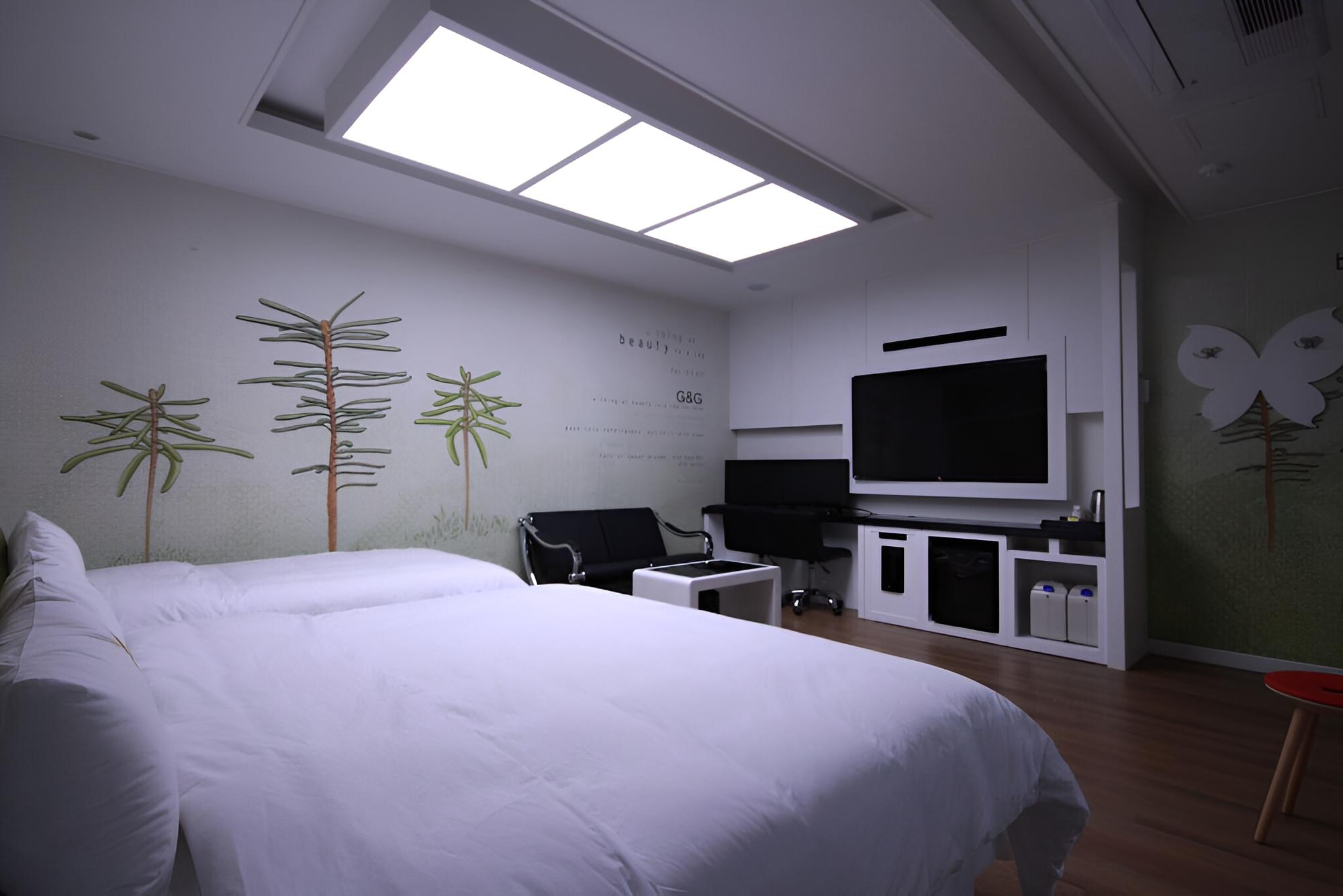 Room (Twin (Free to watch Netflix)) - Photo 2