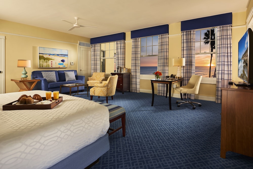 Superior Room, 1 King Bed with Sofa bed, Ocean View - Photo 1