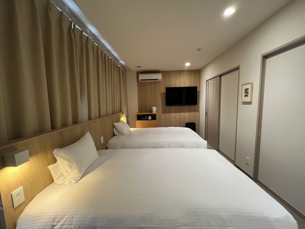 Basic Twin Room