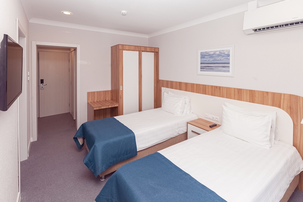 Family Quadruple Room, 2 Bedrooms photo 2