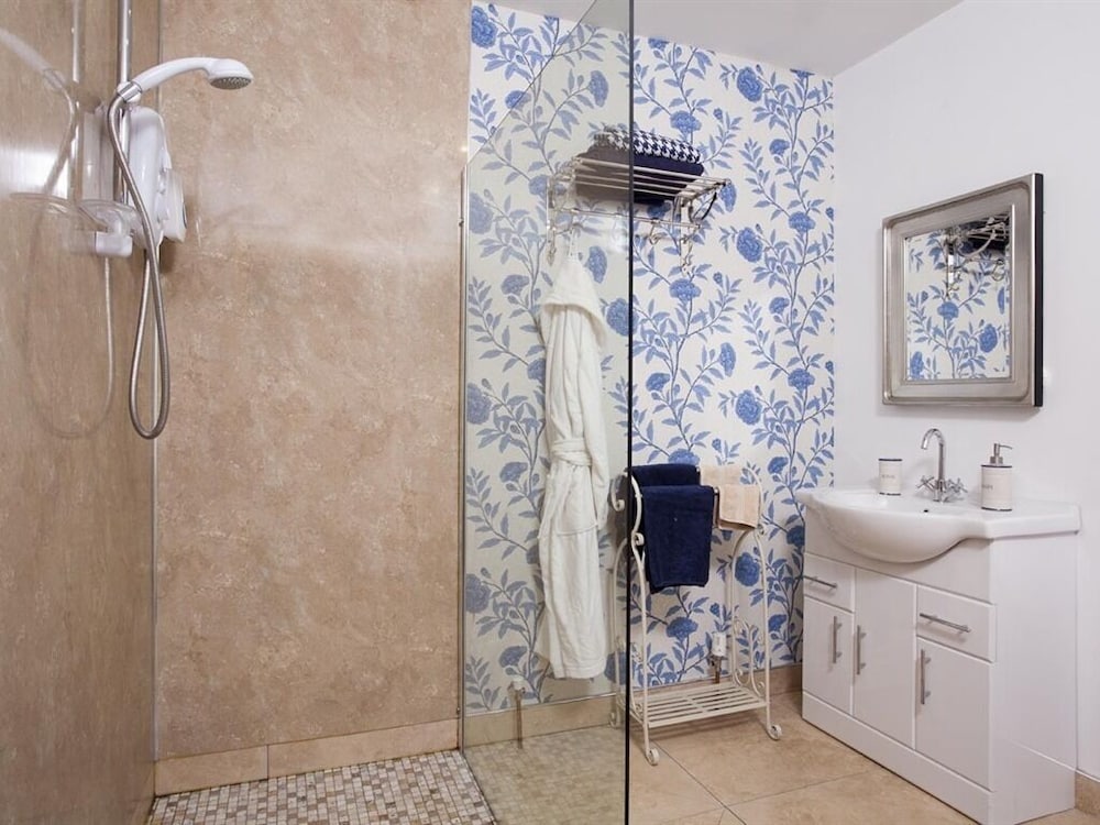 Suite, Accessible, Ensuite (The Garden Room) photo 3