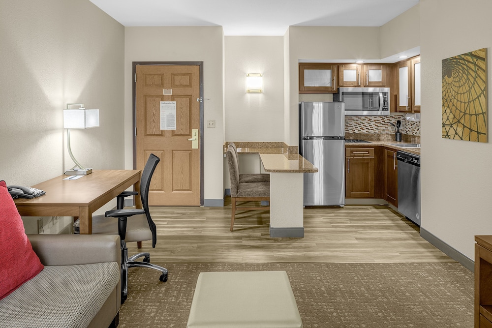 Suite, 1 Bedroom, Kitchen (Living Area) - Photo 1