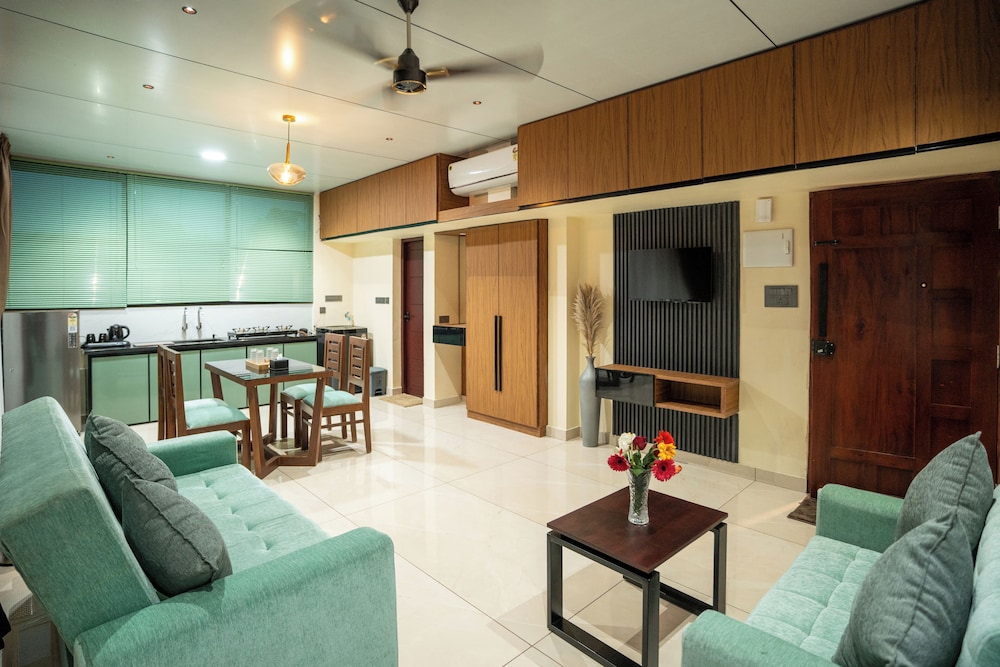 Junior Studio Suite, City View