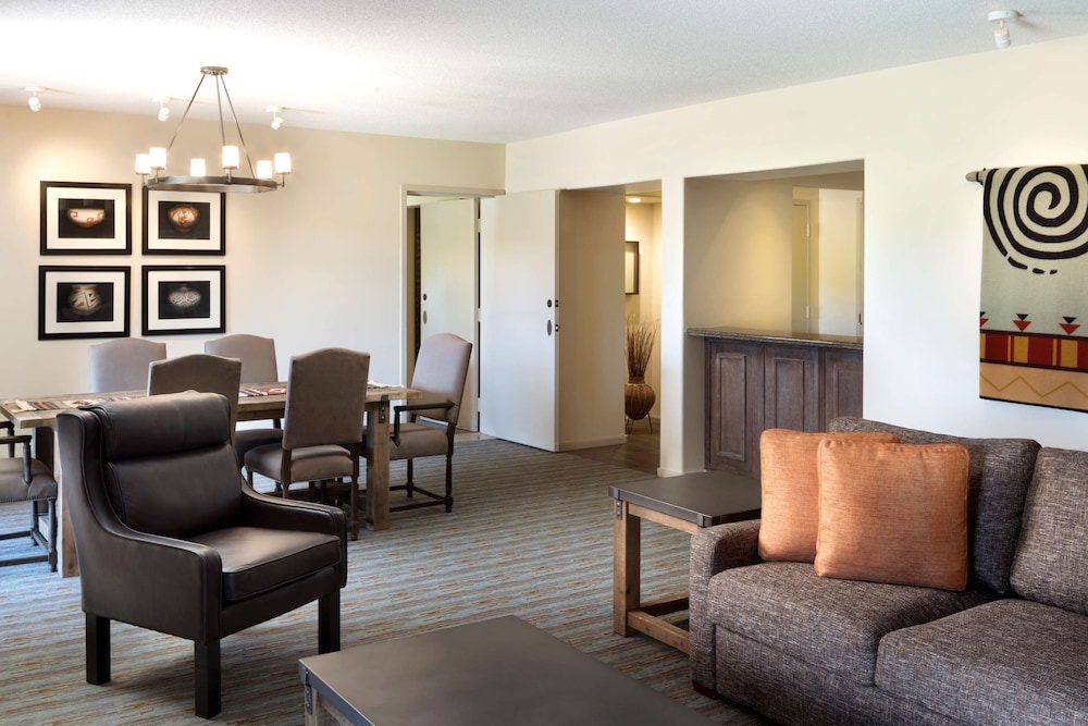 Suite (Conference) - Photo 1