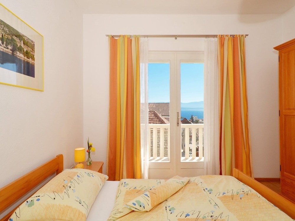 Apartment, Multiple Beds