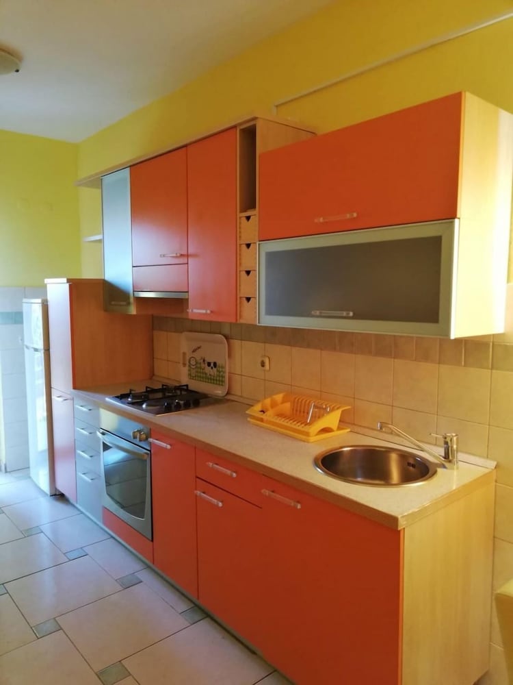 Apartment (Pool - swimming pool and grill - A4(2)