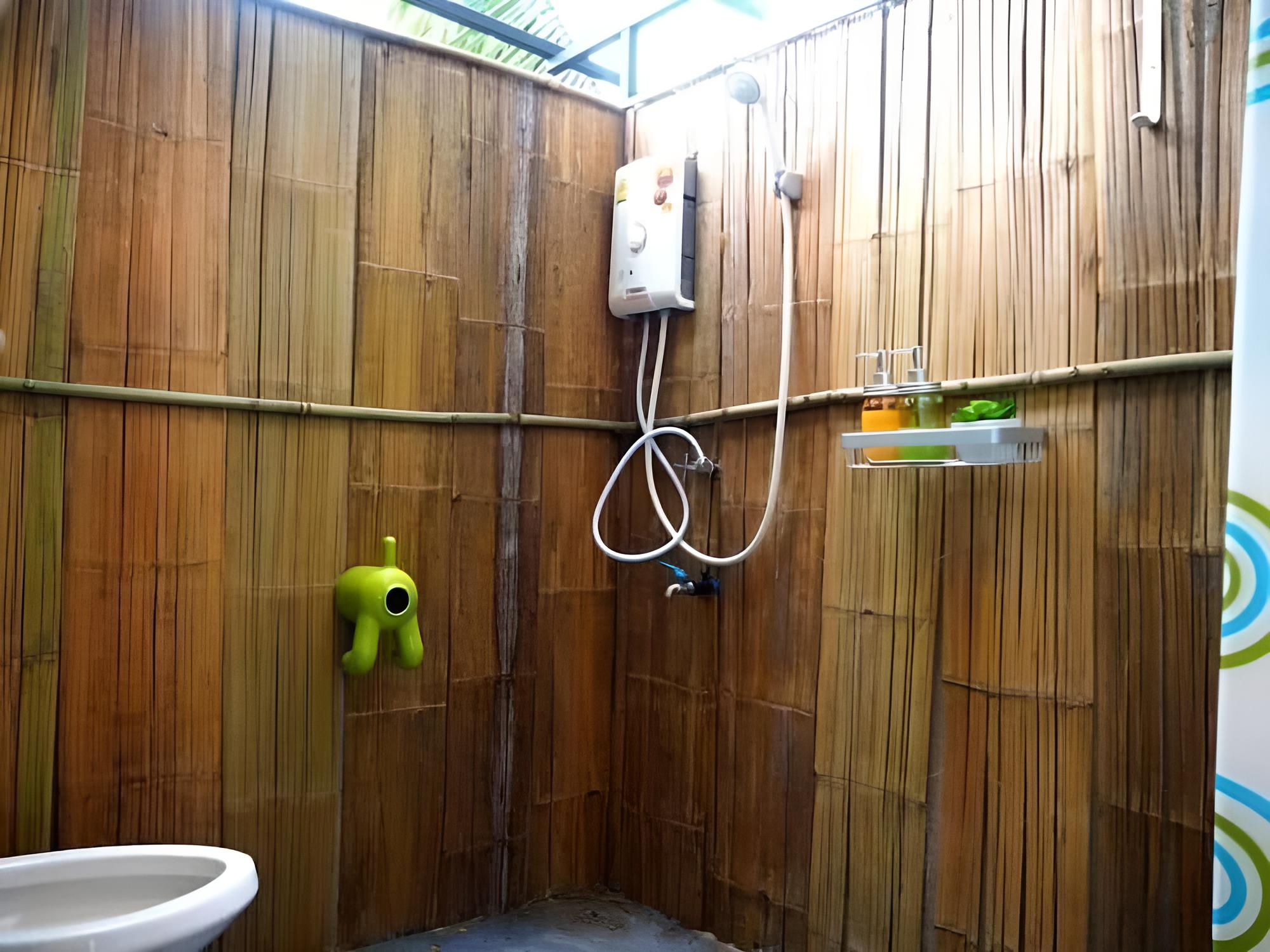 Classic Tree House, 1 Queen Bed, Non Smoking, Garden View photo 1