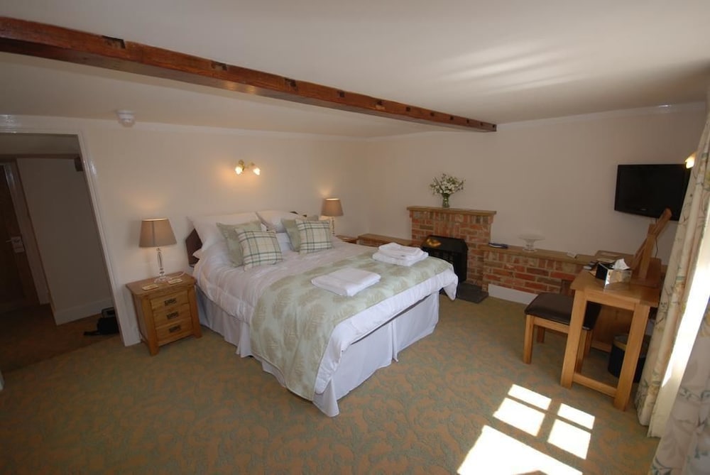 Deluxe Double Room, Ensuite, Courtyard View photo 1